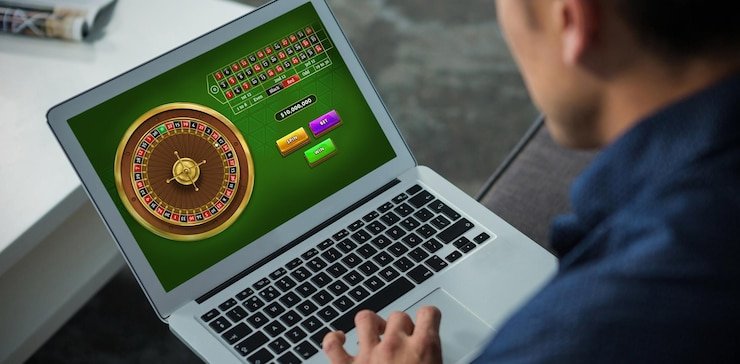 Pemain bigbos777 menggunakan Daily Bonus untuk bermain slot favorit mereka